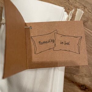 NWT set of 4 Neutral Graphic “Namastay in Bed” and “Rise & Shine” Pillow Cases